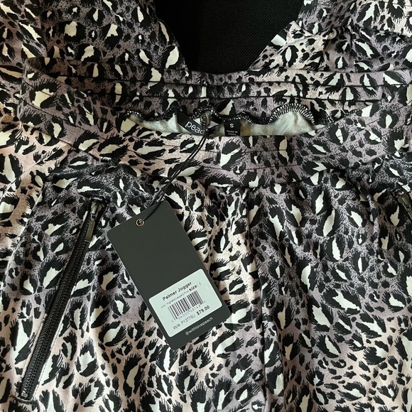 Animal Print Joggers - NWT - Size Small - Picture 6 of 8